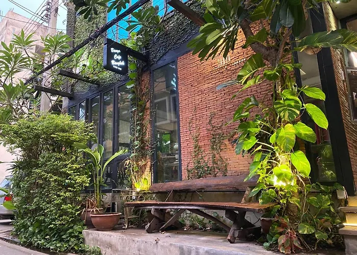 Banya Huaikhwang بيت شباب