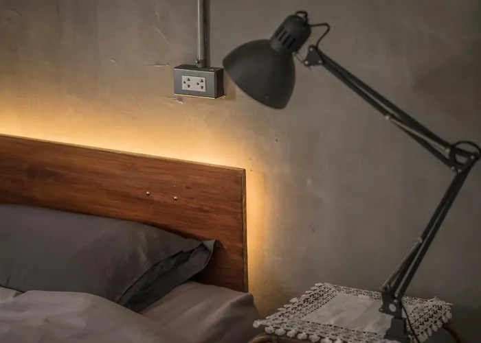 بيت شباب Banya Huaikhwang بانكوك